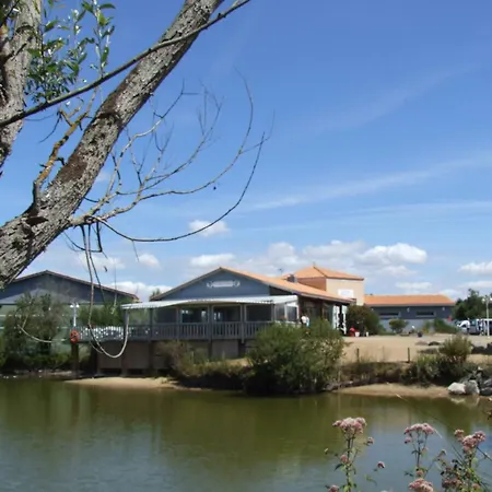 Кемпинг L'isa - Confort- Clim - Wifi - Piscines - 2km Plages