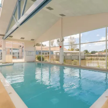 L'isa - Confort- Clim - Wifi - Piscines - 2km Plages