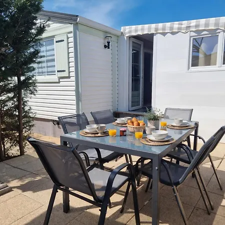 L'isa - Confort- Clim - Wifi - Piscines - 2km Plages Campsite *